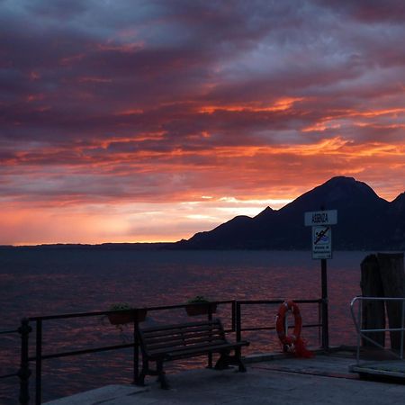 Albergo Casa Este Brenzone sul Garda Exteriér fotografie